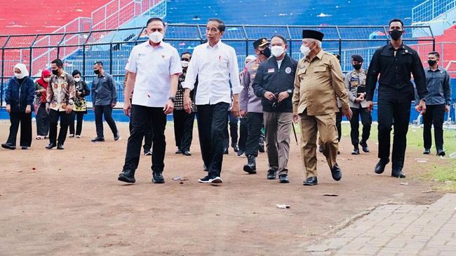 Jokowi Iwan Bule
