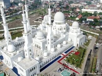Masjid Raya Sheikh Zayed Solo