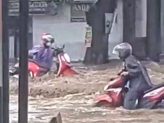 banjir mangkang
