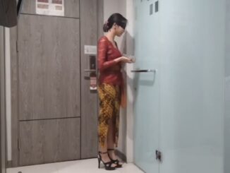 video kebaya merah