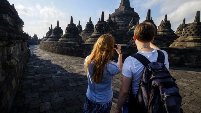 wisatawan borobudur