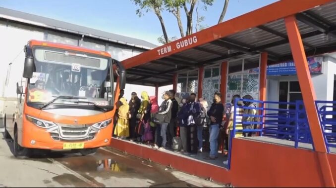 Bus Trans Jateng Buruh