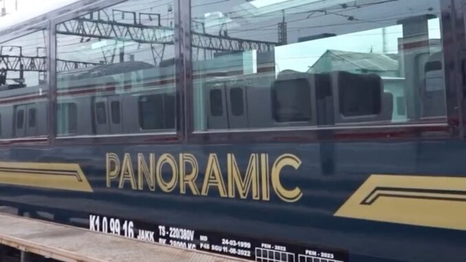Jadwal Keberangkatan Kereta Panoramic
