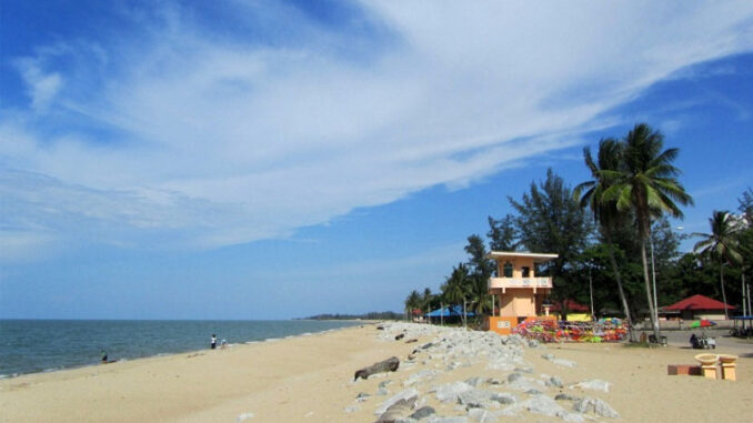 pantai paling bagus di kendal