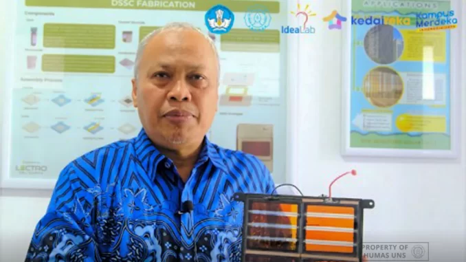 Panel Surya Berbasis Zat Warna