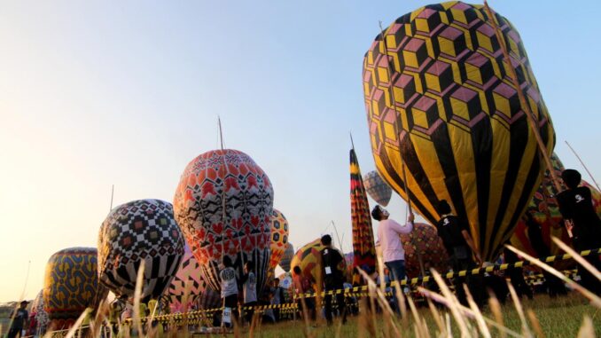 Festival Balon Tambat Pekalongan