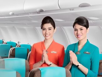 Pramugari Garuda Indonesia Pakai Jilbab