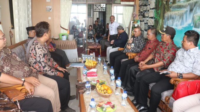 Jalan Brebes Rusak