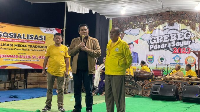  Mohammad Saleh, ST, M.En menggelar Grebeg Pasar Sayur dan Buah 