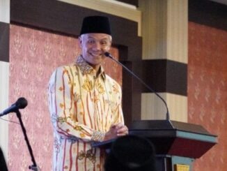 Ganjar larang buka bersama pejabat