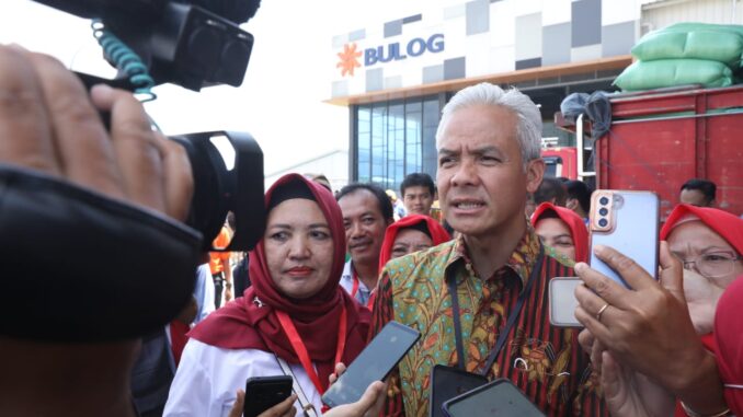 Gubernur Jawa Tengah Ganjar Pranowo Ganjar Merapi Erupsi