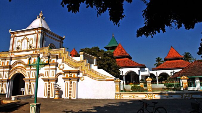 Masjid Besejarah, Masjid Agung Sumenep