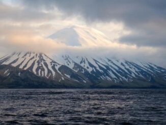 Aktivitas vulkanik gubung berapi di Alaska