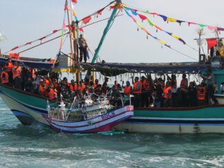 tradisi lomban jepara