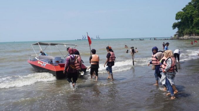 Speed Boat Pantai Ujungnegoro Speed Boat Pantai Ujungnegoro