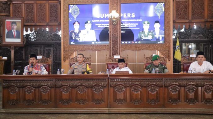PESTA LOMBAN JEPARA PESTA LOMBAN JEPARA