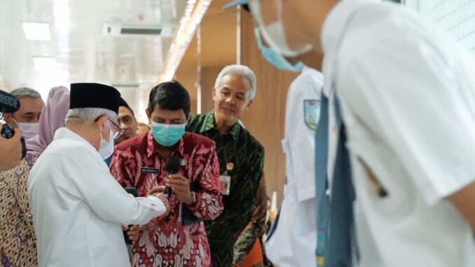 Ganjar Dampingi Wapres Tinjau MPP Semarang