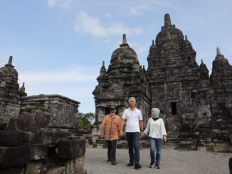 Wisata Candi Prambanan