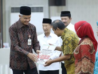 Ganjar Terus Dukung Pengelolaan Zakat di Jateng