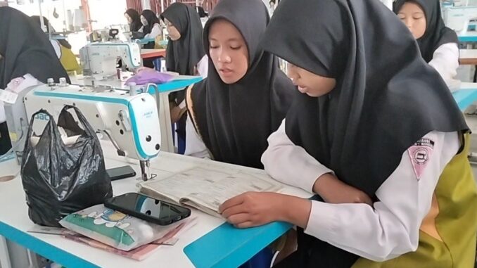 Membaca Alquran