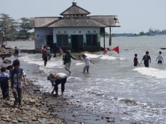 Pantai Sigandu Batang