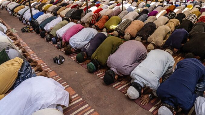 Muhammadiyah Pekalongan Salat Id pada 21 April 2023