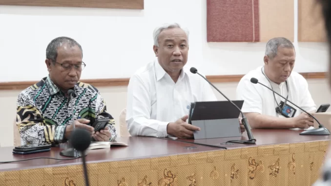 masa jabatan Rektor UNS