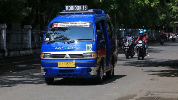 Angkutan Feeder