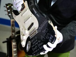 Gitar Fender Milik Kurt Cobain