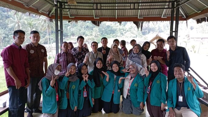Tim KKN Tematik GERSIT