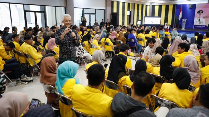 Gubernur Mengajar