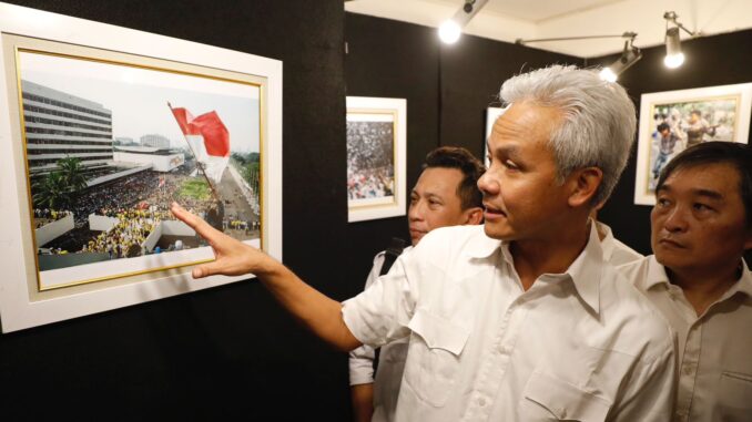 Pameran Foto Reformasi Pameran Foto Reformasi