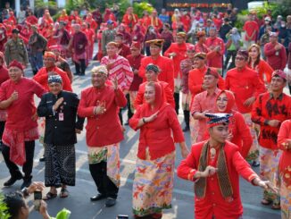 menari bersama Jalan Pemuda