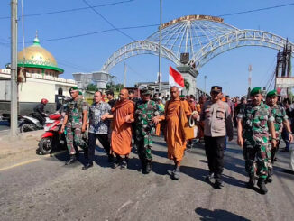 32 Bhiksu Thudong