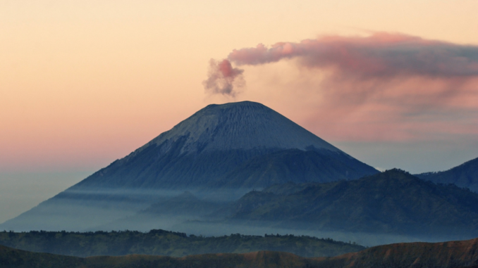 Aktivitas Gunung Semeru Aktivitas Gunung Semeru