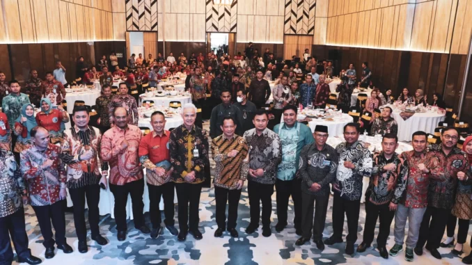 Ganjar bupati se-Indonesia 1