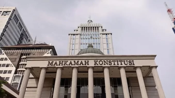 Ilustrasi Mahakamah konstitusi