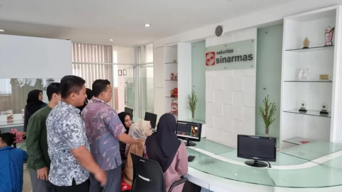 Manajemen Unwahas Sinarmas Sekuritas 1