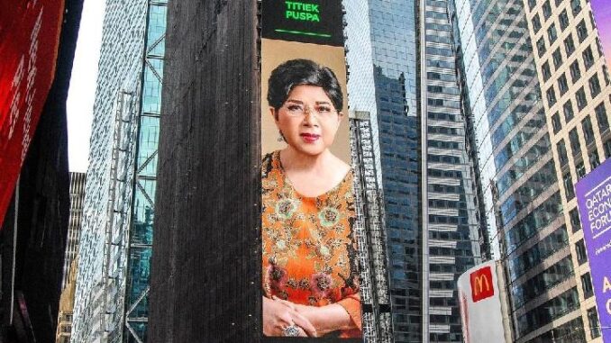 Titiek Puspa Billboard Times Square