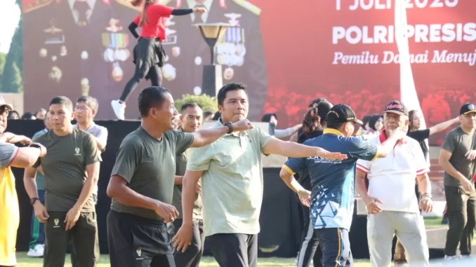 Senam Bersama dalam Peringatan HUT Ke-77 Bhayangkara