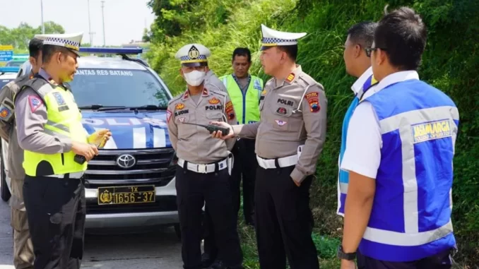 parkir liar tol kandeman
