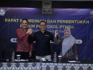 Dekan Fakultas Kedokteran Hewan UGM Teguh Budipitojo Dikukuhkan sebagai Guru Besar Bidang Anatomi