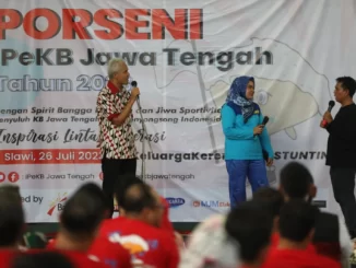 Gubernur Jawa Tengah Ganjar Pranowo tegaskan tidak akan ada lagi kejadian sekolah menahan ijazah lulusan atas dasar tunggakan pembayaran atau apapun alasannya