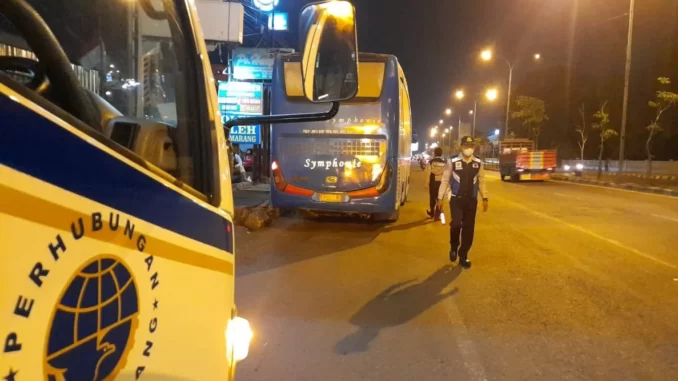 Menjemput Menurunkan Penumpang Tidak di Terminal