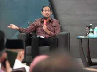 Nadiem Copot Guru Besar UNS