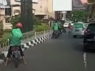 Pelanggaran Parkir Taksi dan Ojek Online