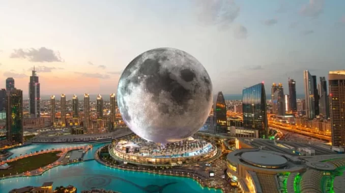 replika Bulan berukuran raksasa dengan diameter 274 meter yang akan ditempatkan di atap gedung pencakar langit sebuah resor di Dubai