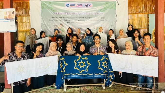 Sekolah Vokasi UNS Batik Empon-empon Sekolah Vokasi UNS Batik Empon-empon