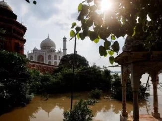 Taj Mahal Banjir