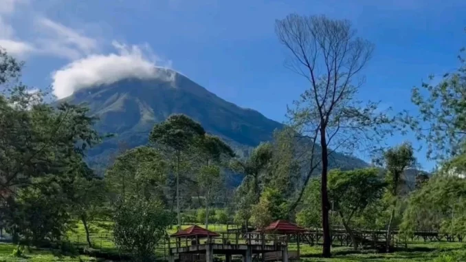 Wisata Sindoro Sumbing